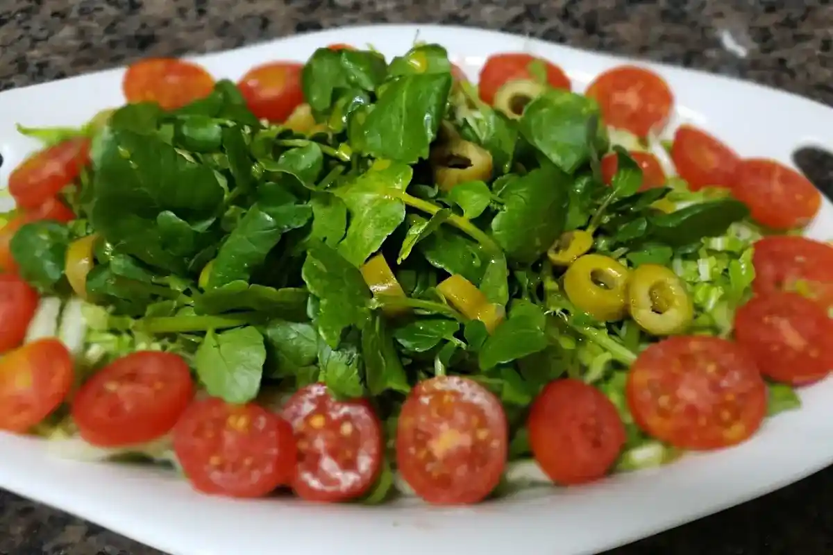 Salada de agrião e maçã