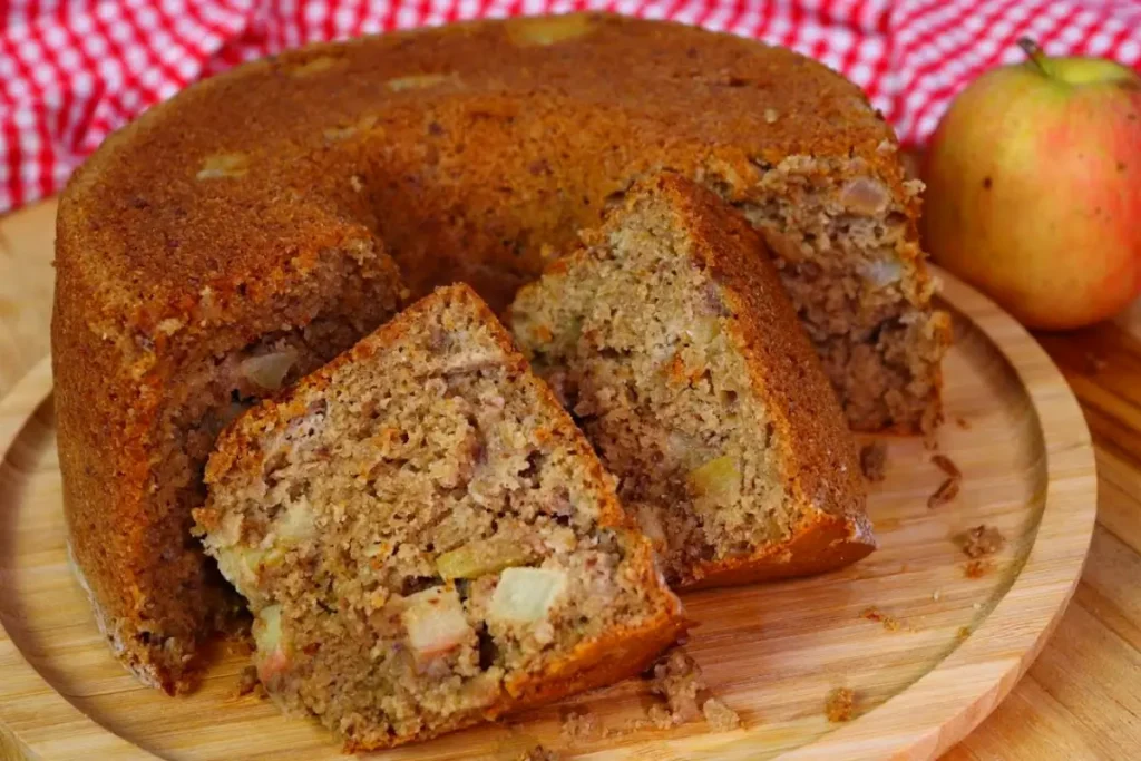 Bolo sem ovo e sem farinha, com apenas 4 ingredientes, surpreende pela  textura e pelo sabor